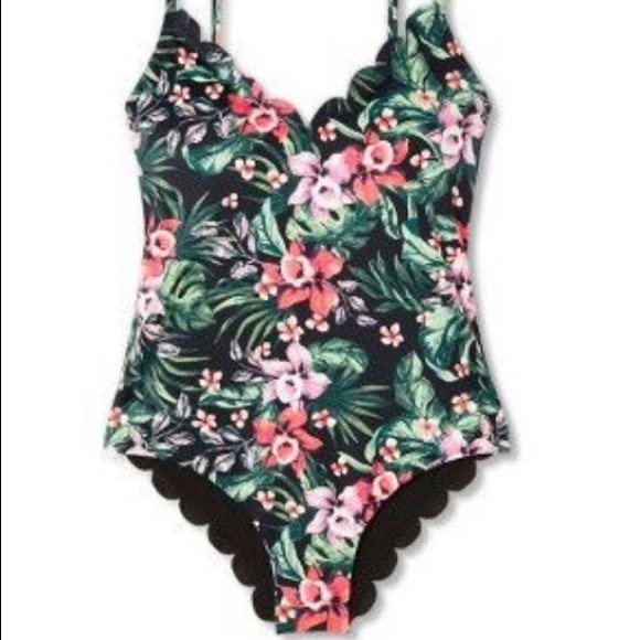 Vanilla Beach one piece floral swimsuit - Picture 4 of 4